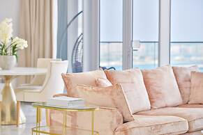Contemporary 2 BR in Bluewaters Island