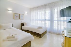 Marina Apartment by Olala Homes