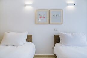 Marina Apartment by Olala Homes