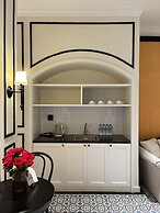 Le Bonheur Hotel