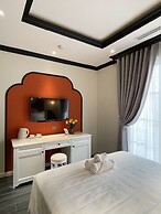 Le Bonheur Hotel
