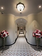 Le Bonheur Hotel
