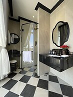 Le Bonheur Hotel