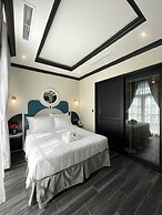 Le Bonheur Hotel