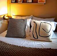 Carmen Art Hotel