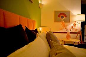 Carmen Art Hotel