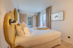 Yuna Porte Maillot - ApartHotel
