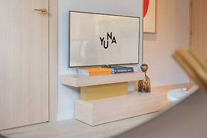 Yuna Porte Maillot - ApartHotel