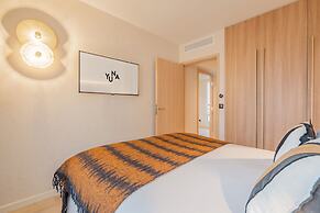 Yuna Porte Maillot - ApartHotel
