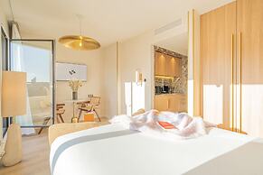 Yuna Porte Maillot - ApartHotel