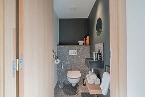 Yuna Porte Maillot - ApartHotel