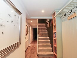Yarn Cottage