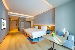 EVEN Hotel Shanghai Expo by IHG