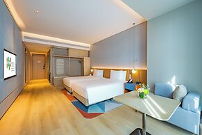 EVEN Hotel Shanghai Expo by IHG