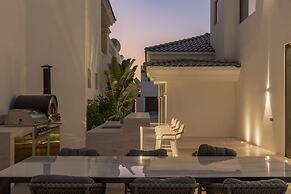 Palm Paradise- 5BR Villa - Infinity Pool