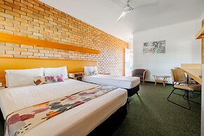 Landsborough Lodge Motel