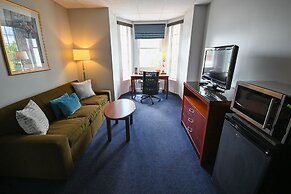 Le Voyageur Inn