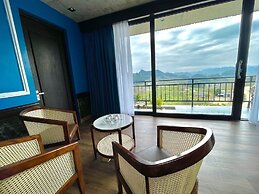Vigolando Van Ho Resort