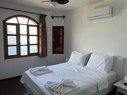 Private House With Pool and Sea View in Antalya
