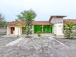 Hotel O Sari Laut