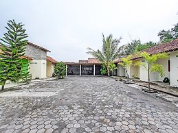Hotel O Sari Laut
