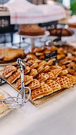 Le Chalet by Amirsoy