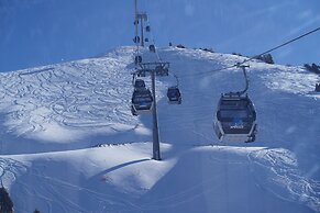 Le Chalet by Amirsoy