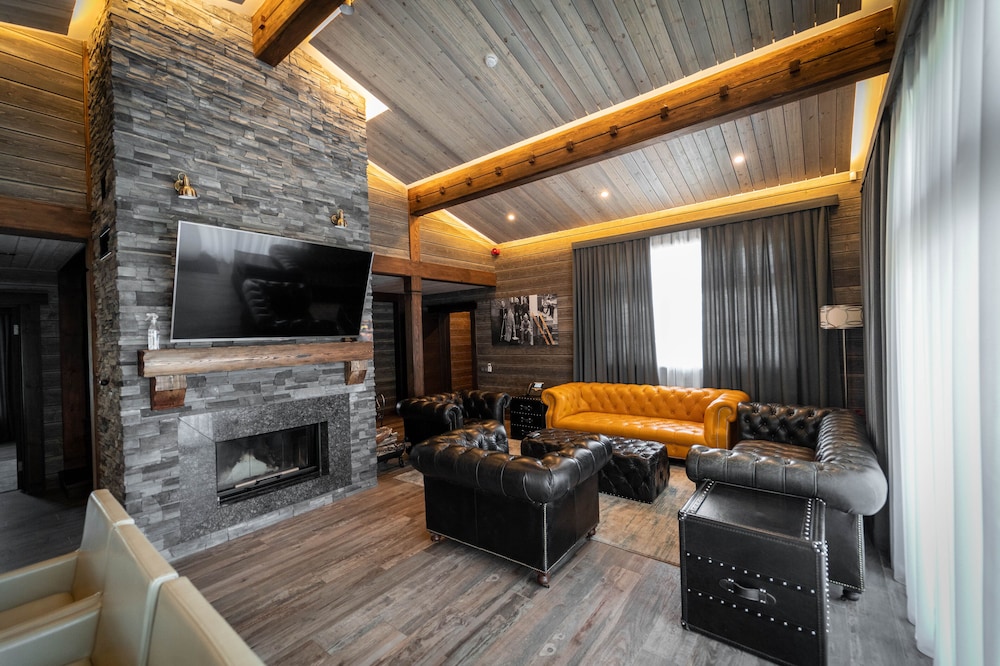 Le Chalet by Amirsoy
