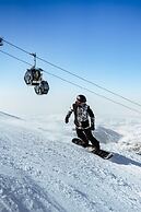 Le Chalet by Amirsoy