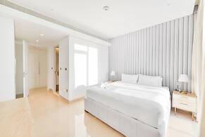 Posh Oceanfront 2BR in Bluewaters Island