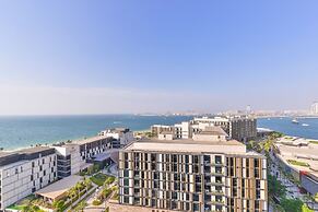 Posh Oceanfront 2BR in Bluewaters Island