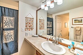 Kaunakakai Escape: Heated Pool & Beach Access
