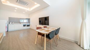 Changwon 055 Poolvilla