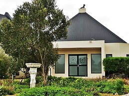 Tortoise Trail Lodge