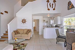 Lovely 'sea Dreams Villa' w/ Private Beach & Deck!