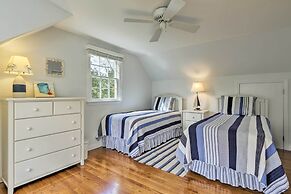 2 Bicycles Provided! Cape Cod Cottage w/ Deck