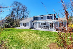 2 Bicycles Provided! Cape Cod Cottage w/ Deck