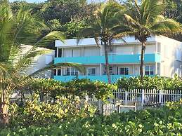 Tropical Caribbean Bungalow w/ Ocean Views & Pool