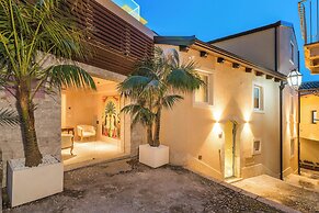 Taormina Infinity Suites