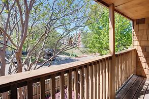 Pet-friendly Bryan Escape ~ 2 Mi to Texas A & M
