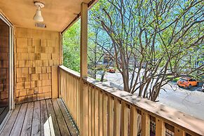 Pet-friendly Bryan Escape ~ 2 Mi to Texas A & M