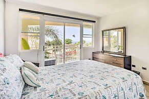 Breezy Condo w/ Ocean View Balcony: Walk to Beach!
