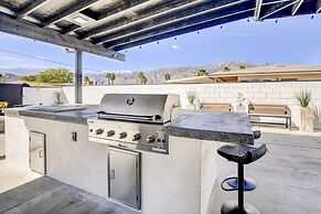 Private Pool & Spa: Stylish Palm Springs Home!