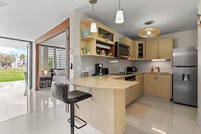 Playas Del Yunque Condo: Pool & Beach Access