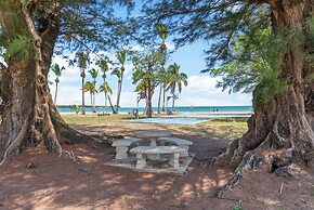 Playas Del Yunque Condo: Pool & Beach Access