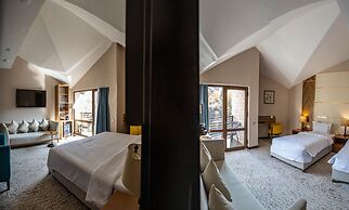 ARCHAZOR Mountain Resort