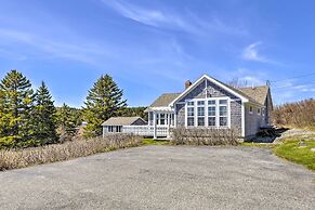 Charming Ocean-view Cottage By Cutler Harbor
