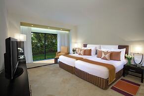 Grand Oasis Riviera