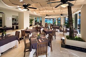 Grand Oasis Riviera