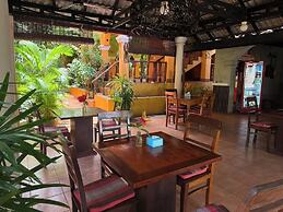 DEN HOTEL TOTONOU SIEM REAP